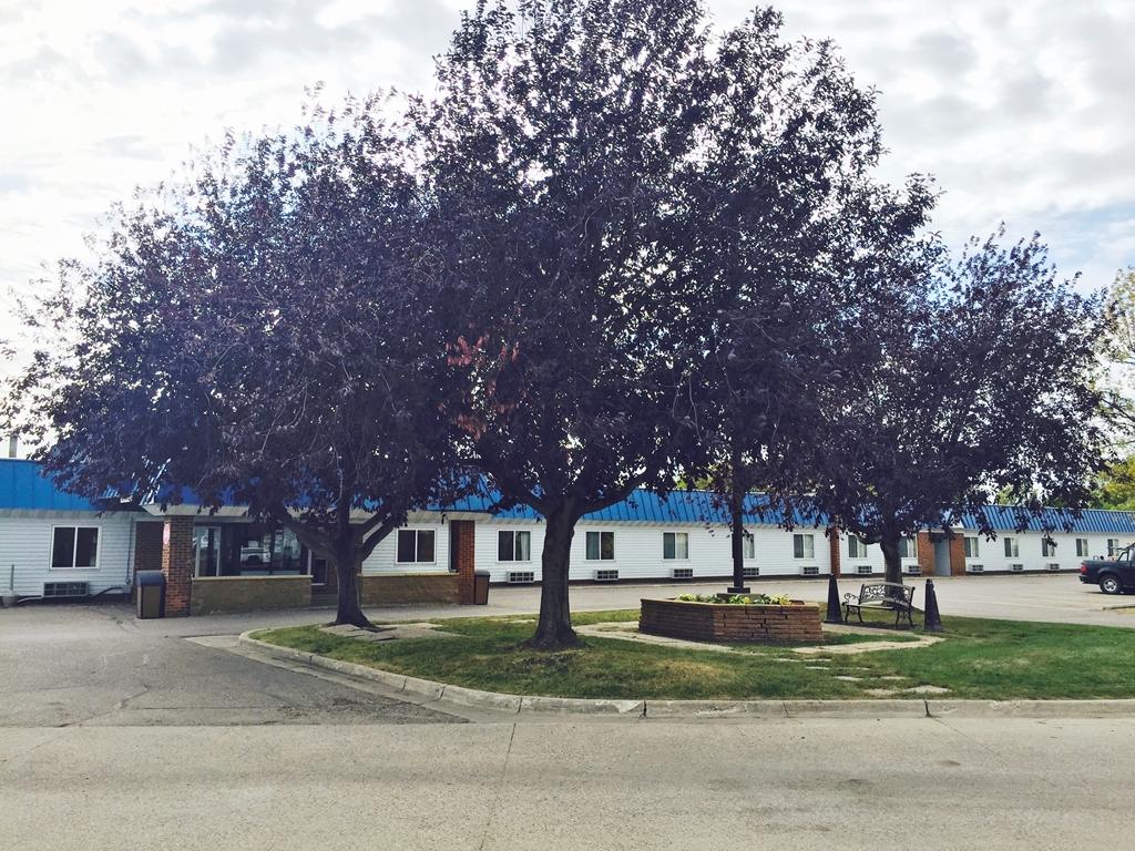 Americas Best Value Inn Гранд Форкс Екстериор снимка