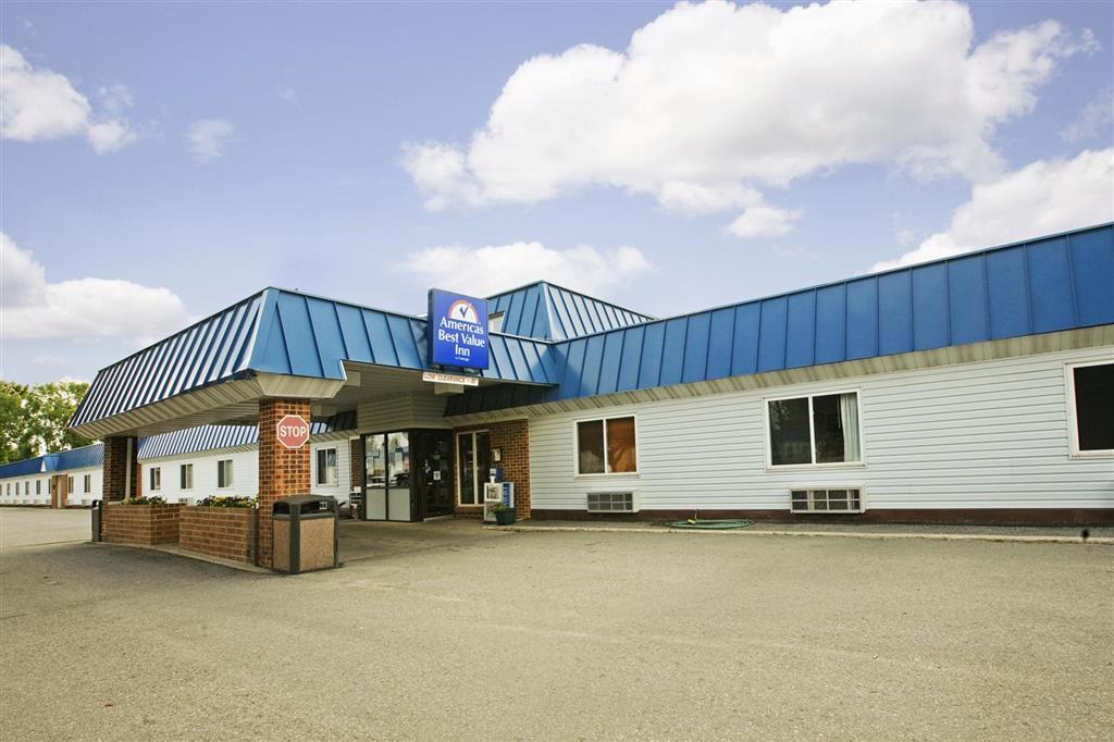 Americas Best Value Inn Гранд Форкс Екстериор снимка
