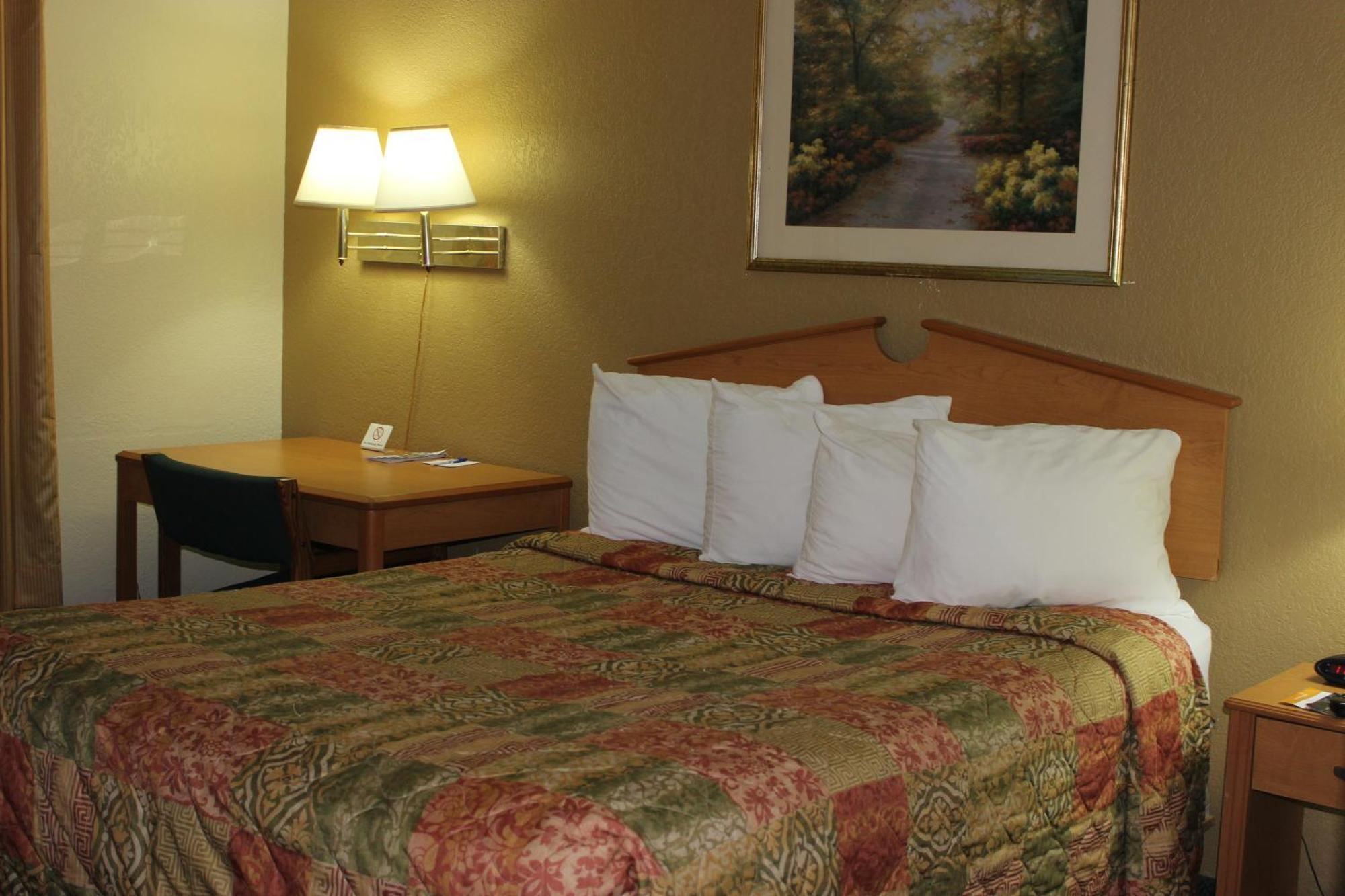 Americas Best Value Inn Гранд Форкс Екстериор снимка